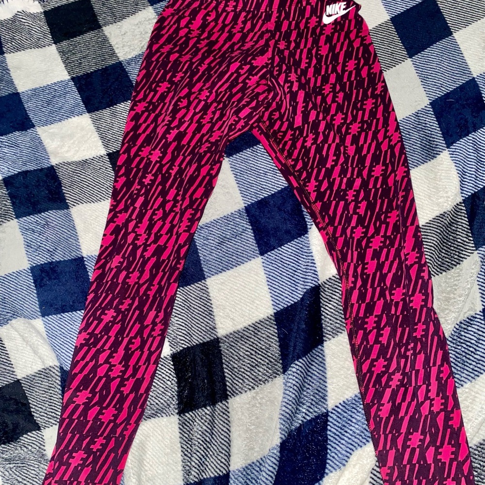 Nike leggings! Print Nike all over! (xs)